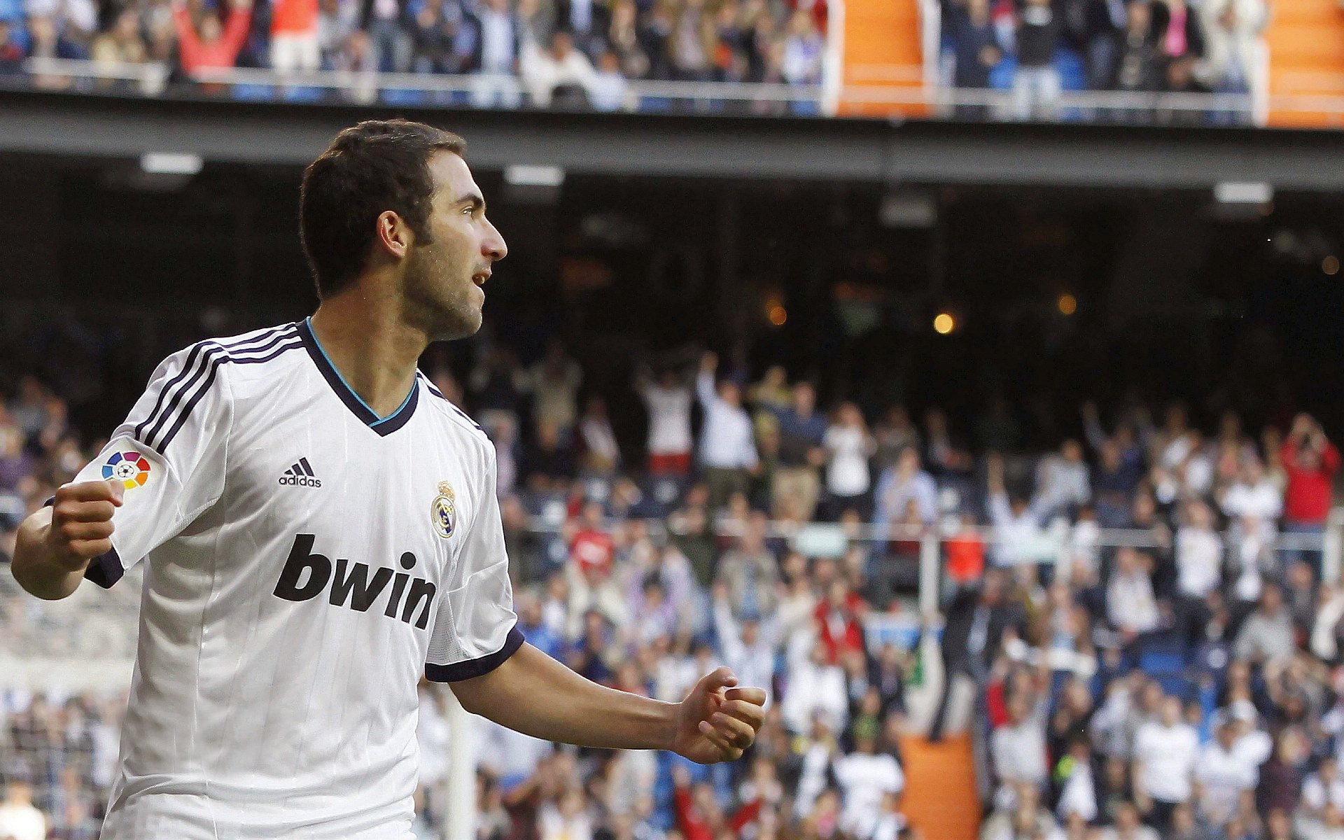 公牛击溃雷霆,浓眉在季后赛抢七接管比赛,当传奇跨越时空相遇