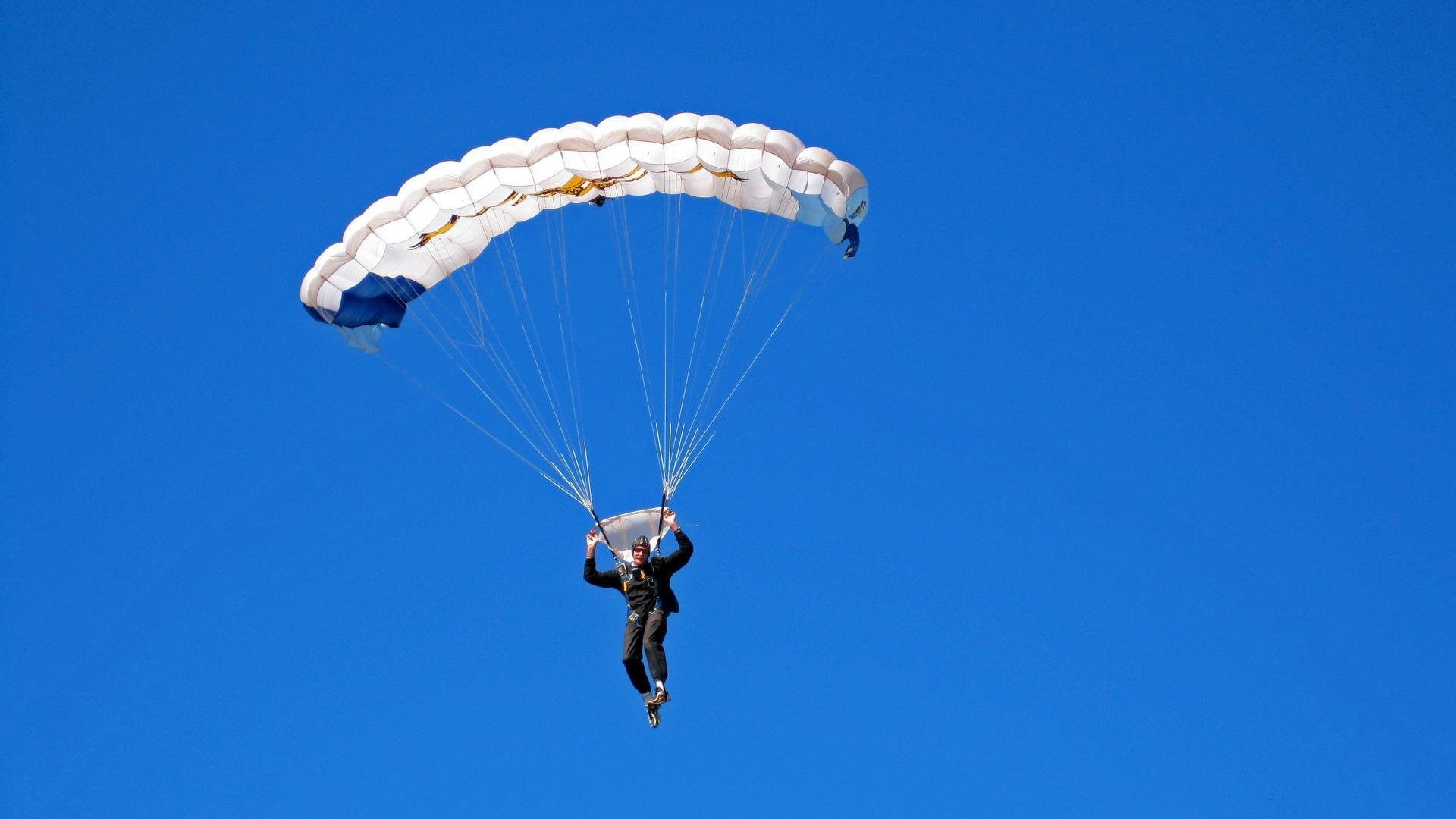 开云体育平台APP-巴雷拉末节接管比赛，瑞士硬仗取胜波兰，一场关于小国韧性的足球启示录